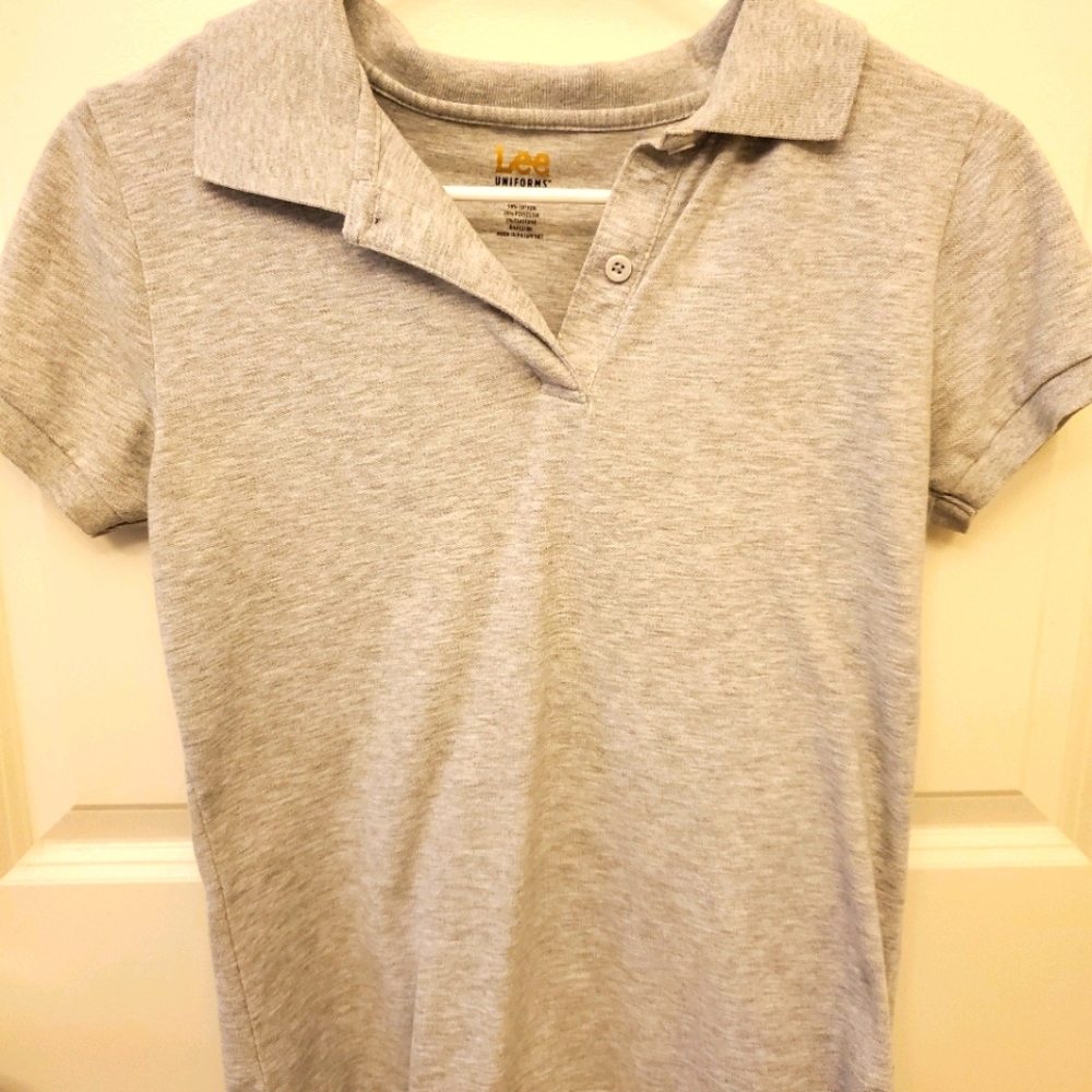 Lee's uniform polo